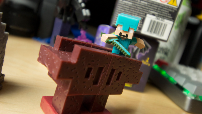 Illustration for article titled Mini Minecraft Building Sets Are Just Darling